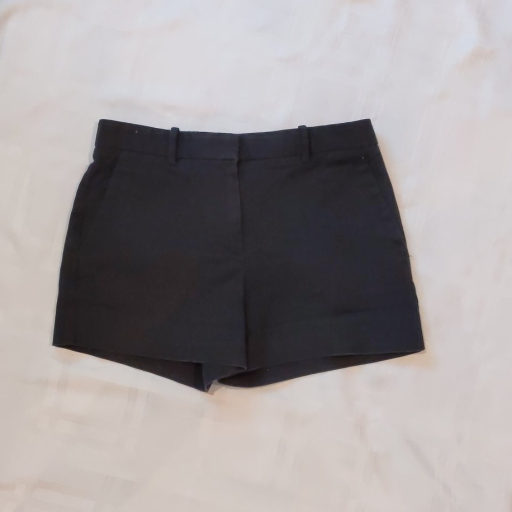 Gap Basic Black Shorts